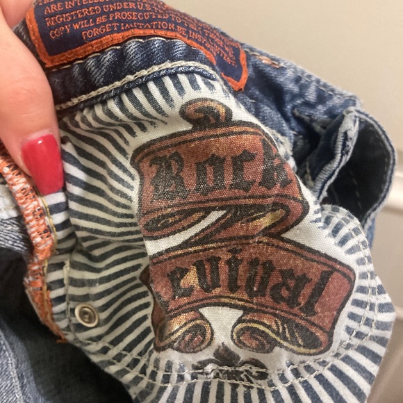 Rock Revival y2k Venus BOOTCUT Light Wash Jeans with Embellished Pockets Size 27 - Picture 9 of 10